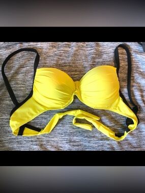 Yellow Push-Up Bikini Top with Black Top rubs small.